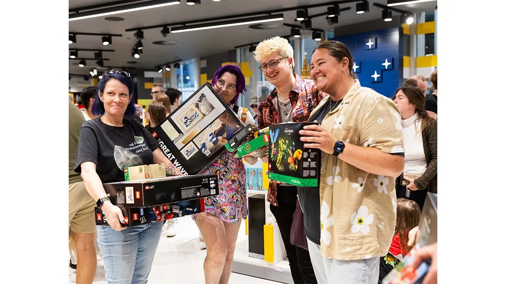 La tienda de juguetes LEGO más grande del mundo ha abierto ahora.