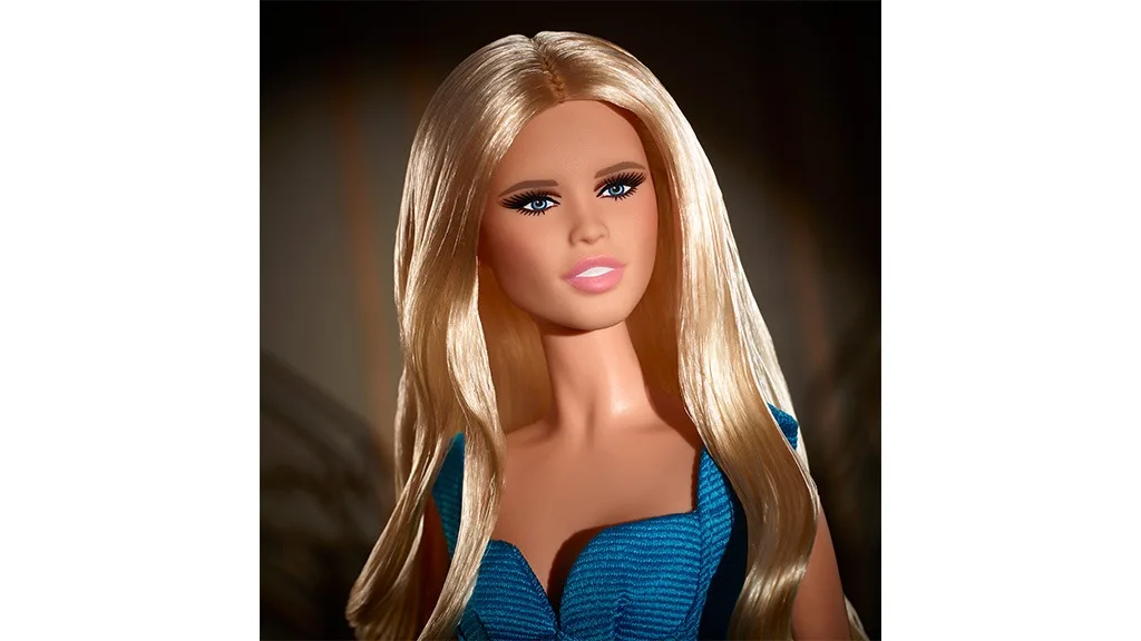 Mattel lanza la Barbie de Claudia Schiffer para futuras modelos.