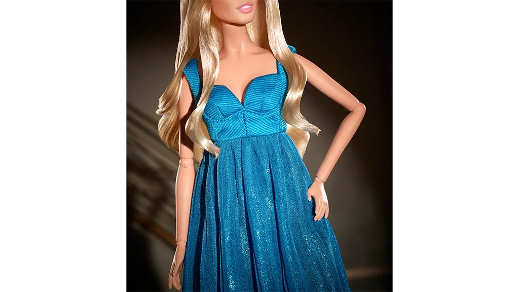 Mattel lanza la Barbie de Claudia Schiffer para futuras modelos.