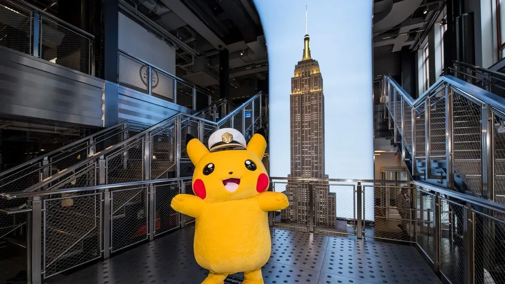 Mira cómo Pikachu visita el Empire State Building en el Día de Pokémon