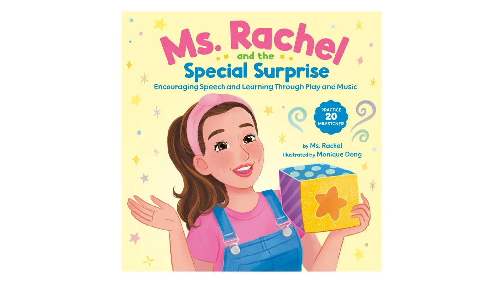 Ms. Rachel presenta libros infantiles, incluyendo el titulado "¡Ms. Rachel y la sorpresa especial!"