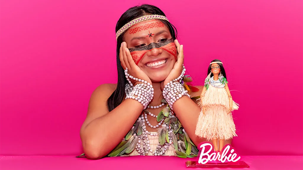 Celebra el 65.º aniversario de Barbie con nuevas muñecas y juguetes