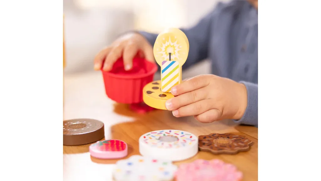 Presentación de juguetes: Melissa & Doug Play To Go Cookies & Cake y sets de juego de Ice Cream