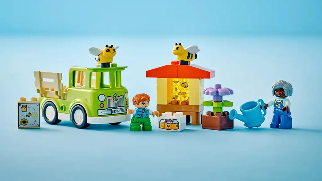 Presentación de juguetes: Un poco de cuidado de LEGO® para las abejas y las colmenas