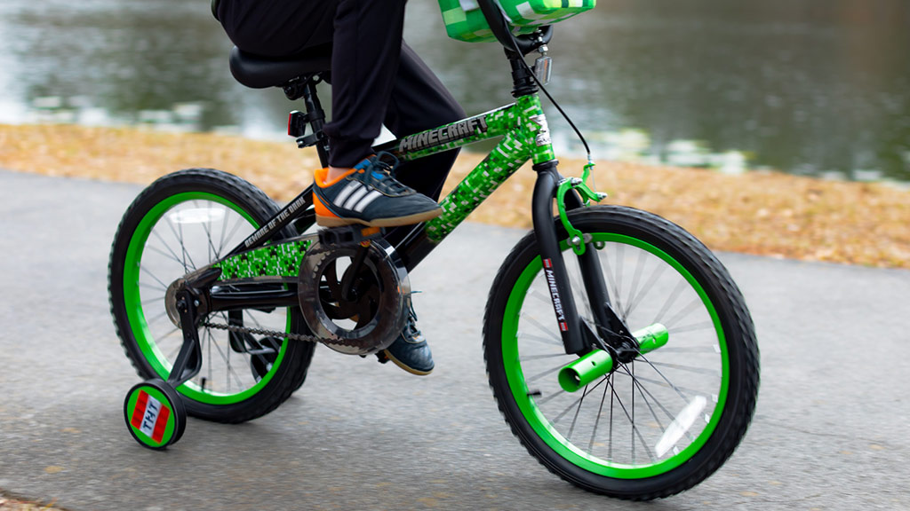 Presentación de juguetes: Dynacraft bicicleta de 18 pulgadas de Minecraft