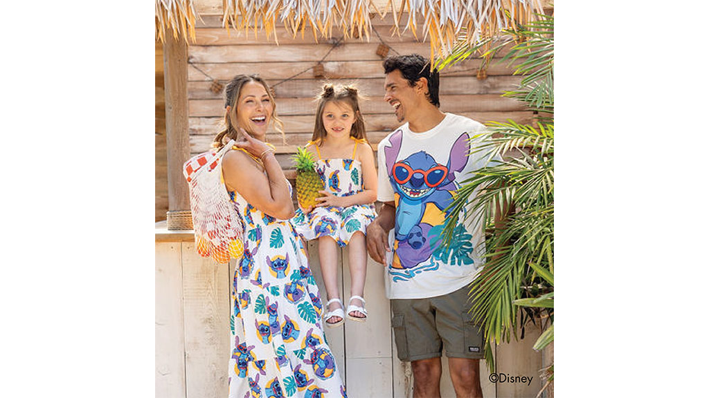 La colección de Disney de Lilo y Stitch de PatPat aporta un ambiente tropical al armario familiar