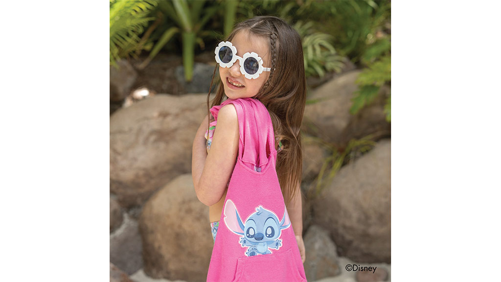 La colección de Disney de Lilo y Stitch de PatPat aporta un ambiente tropical al armario familiar