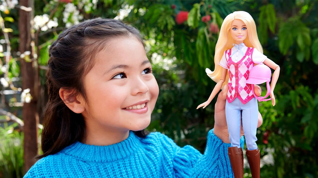 Barbie se embarca en una nueva aventura ecuestre en la película Barbie: Mystery of the Great Horse Race