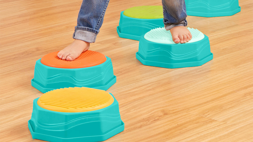 Presentación de juguetes: B-Toys juego de equilibrio y construcción