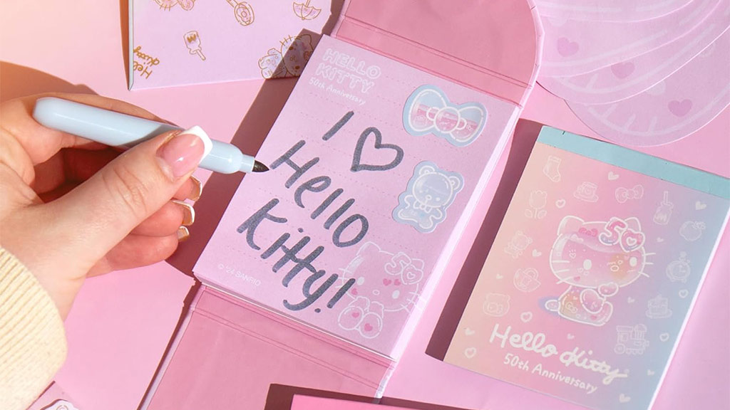 El tiempo de actividad es más divertido que nunca con los kits de hobby creativos de Hello Kitty