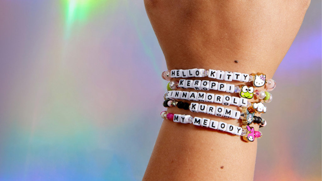 Los niños pueden unirse a Hello Kitty y sus amigos con las últimas pulseras de amistad de Little Words Project