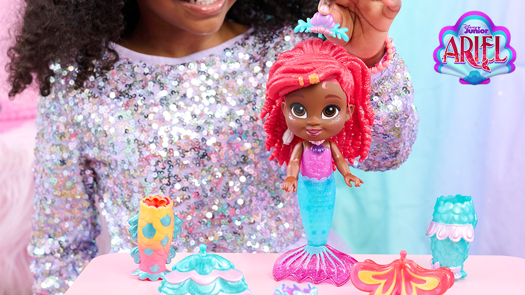 Presentación de juguetes: Just Play Disney Junior Splash & Glow Ariel