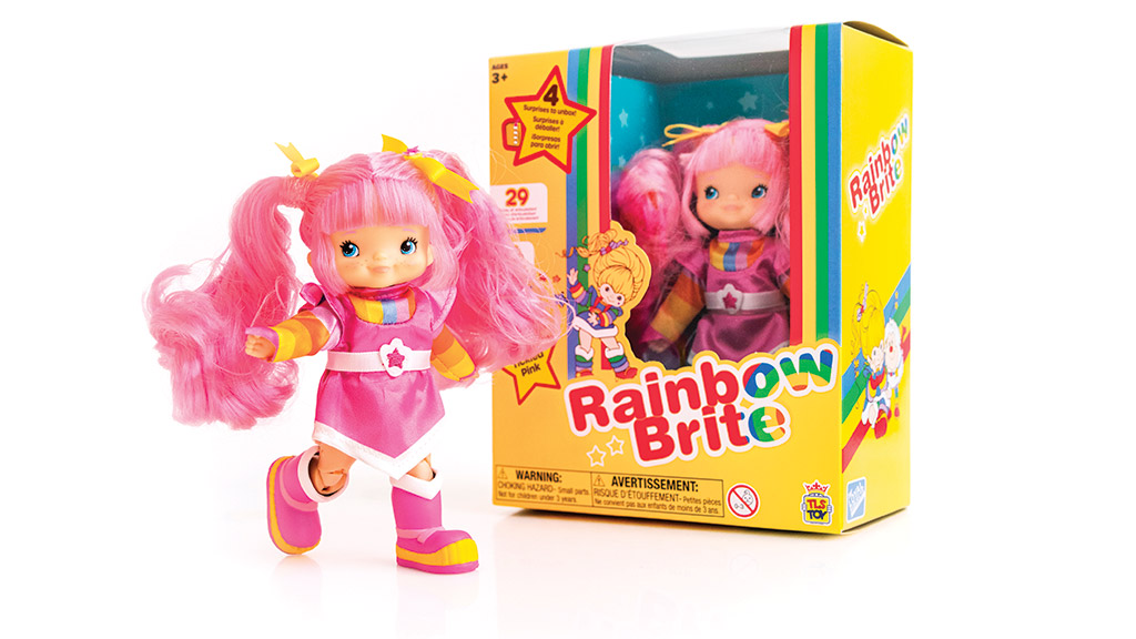 Añade color al juego con las muñecas de Strawberry Shortcake y el Caballero Arcoíris