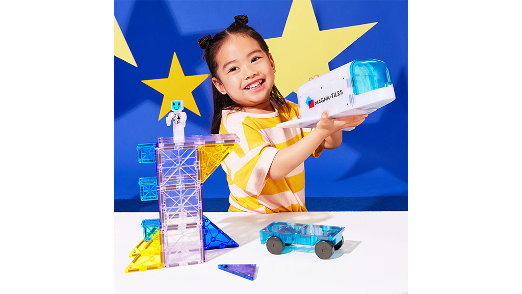 Presentación de juguetes: Magna-Tiles Space set de 32 piezas