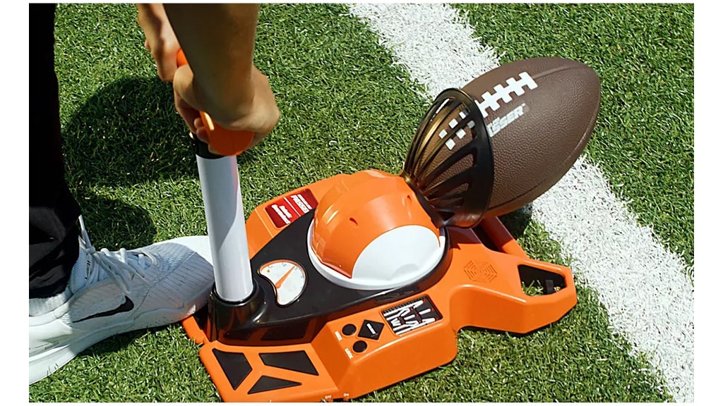 Presentación de juguetes: NSI International Super All-Pro Passer Robotic Quarterback