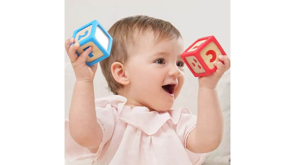 Hape Agarra y apila bloques de construcción de silicona y madera