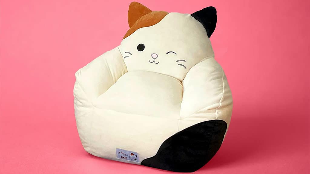 Los niños pueden relajarse en los sillones de frijol Squishmallows