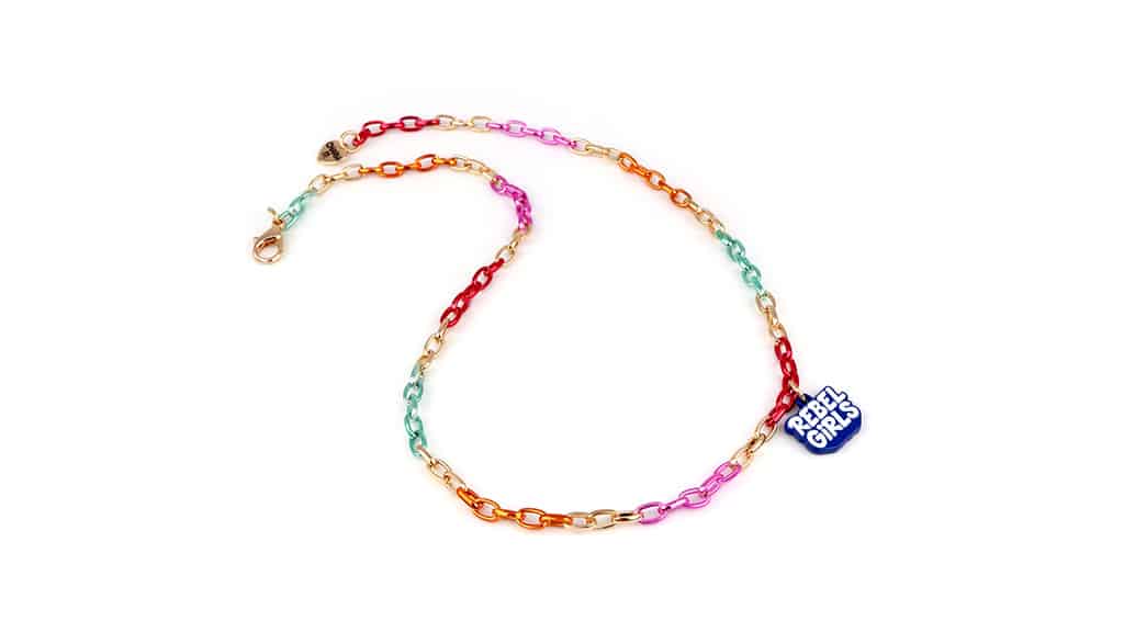 ¡Charm It! se ha unido a Rebel Girls para una colección de cápsulas