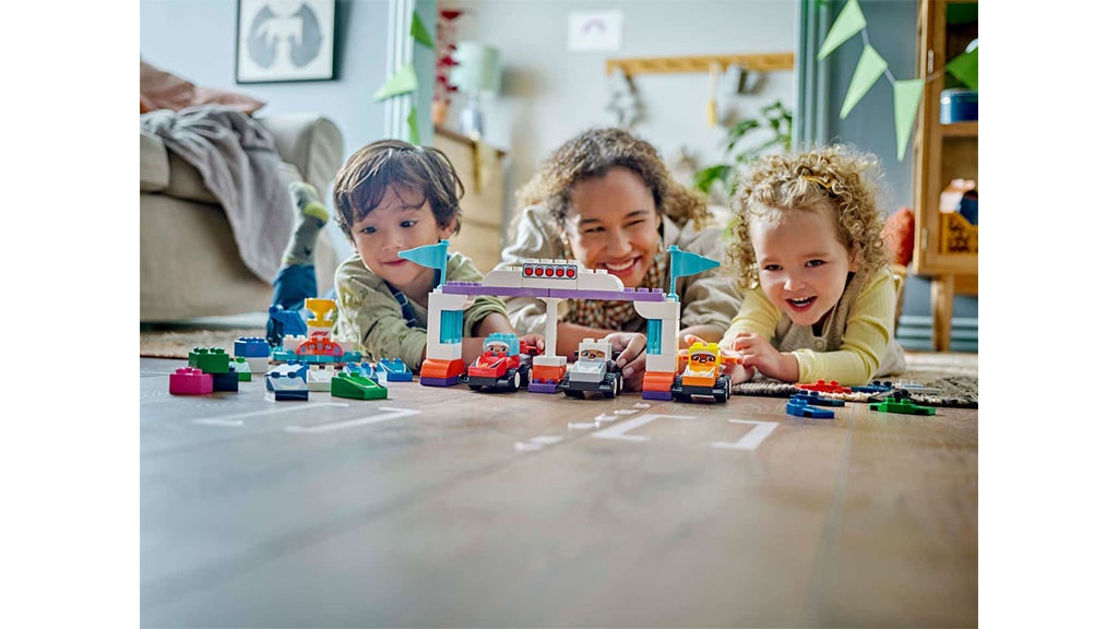 Cruza la línea de meta de ladrillos LEGO con los sets inspirados en la Fórmula 1