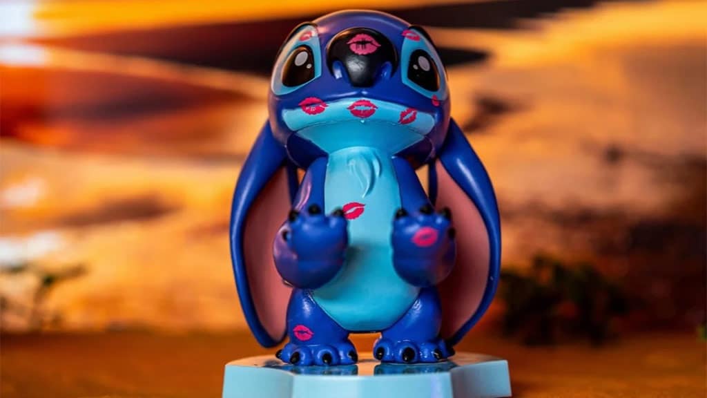 Exquisite Gaming Lilo & Stitch Holdems