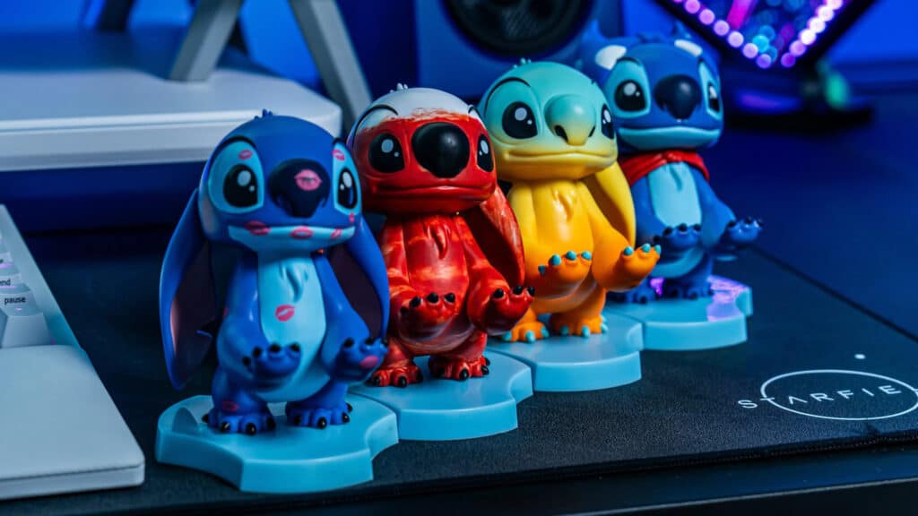 Exquisite Gaming Lilo & Stitch Holdems