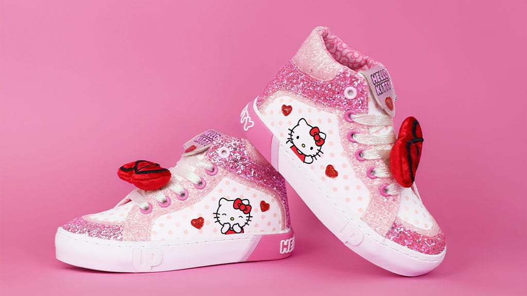 Los nuevos zapatos Hello Kitty de Ground Up son bonitos en rosa
