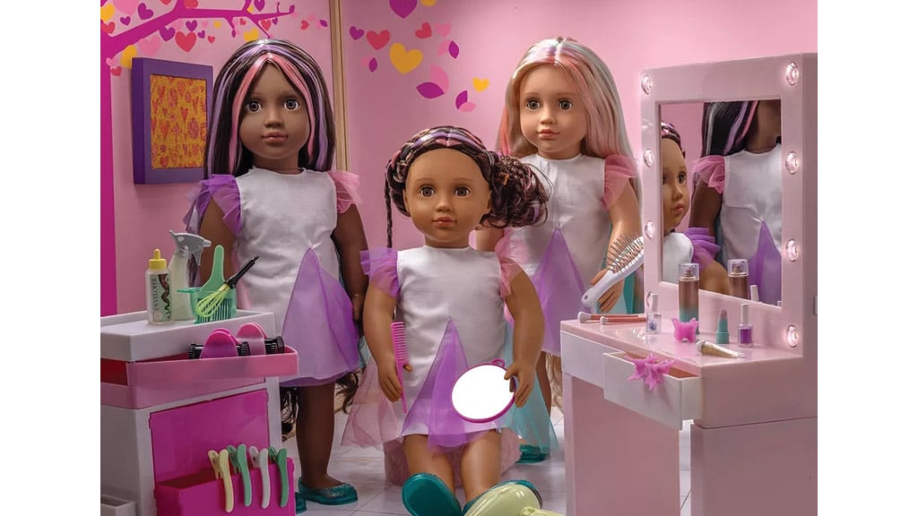 Nuestra Generación Tina muñeca de cabello arcoíris