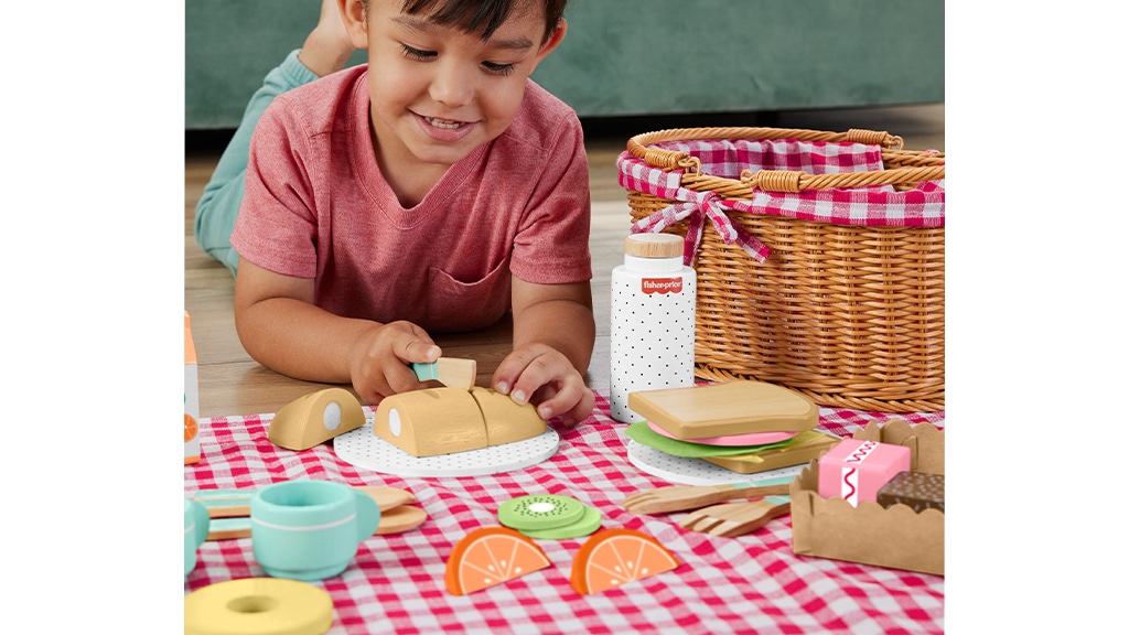 Juego de cesta de picnic de madera de Mattel Fisher-Price