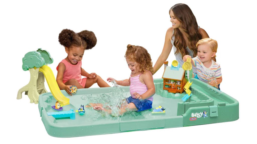 Salta a la primavera con los nuevos sets de juego al aire libre de Little Tikes Bluey