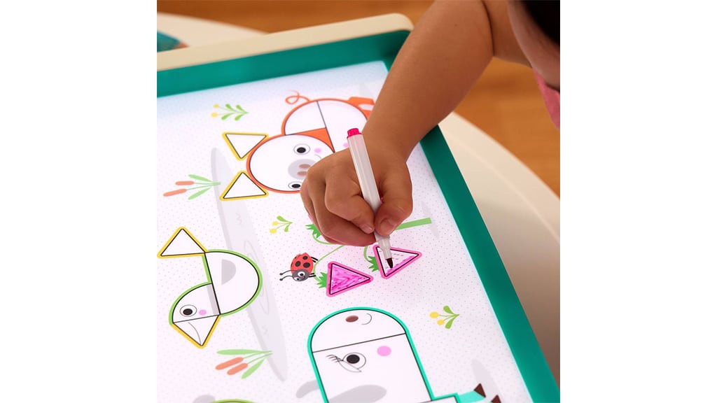 B. Toys Look & Shine Light Box
