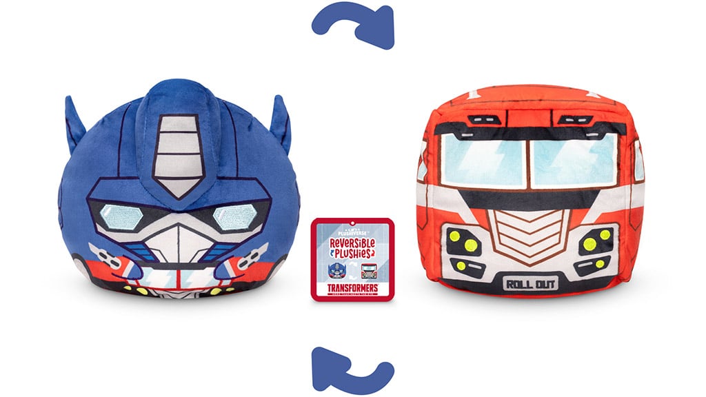 Aquí está la nueva colección de peluches Transformers de TeeTurtle