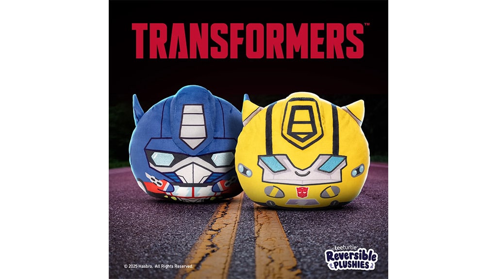 Aquí está la nueva colección de peluches Transformers de TeeTurtle