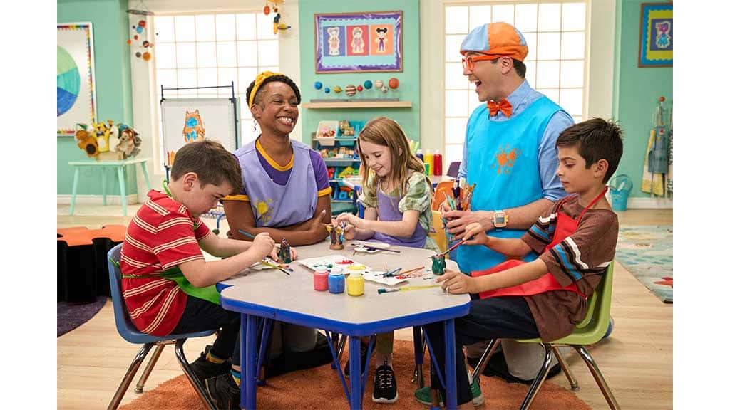 El espectáculo de Blippi ofrece entretenimiento familiar en Netflix Jr.