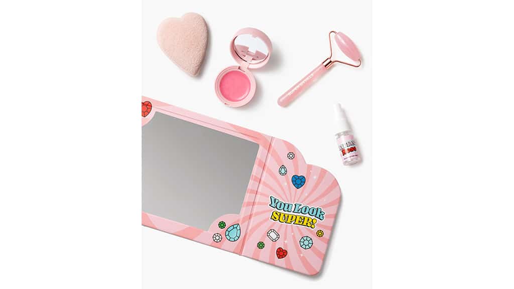 Este set de Super Smalls convierte las rutinas de GRWM en un juego