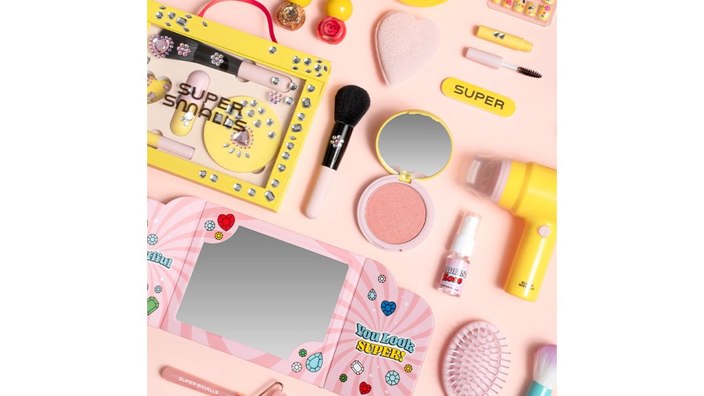 Este set de Super Smalls convierte las rutinas de GRWM en un juego