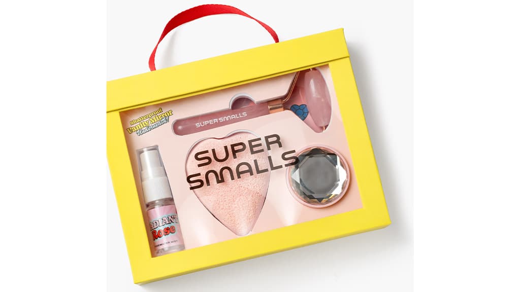 Este set de Super Smalls convierte las rutinas de GRWM en un juego