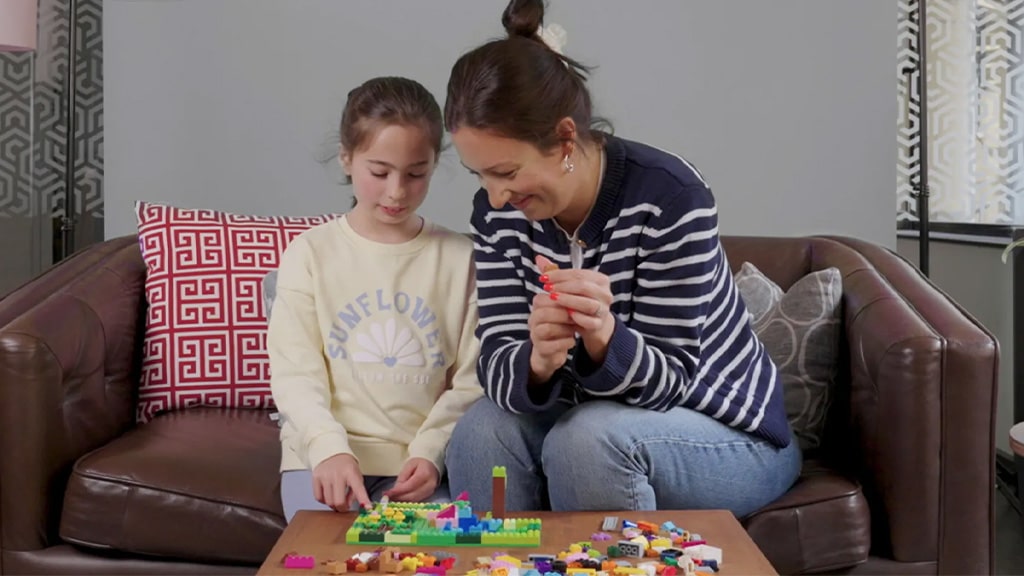 Juega, conéctate y aprende en el mundo digital con LEGO