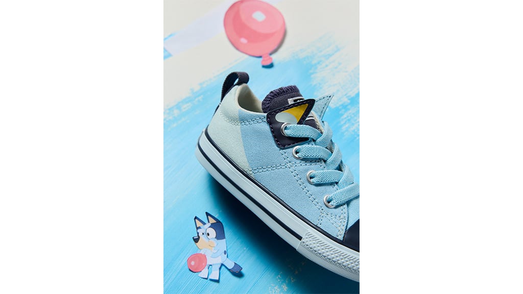 Vive el estilo Heeler con la colección Converse Bluey
