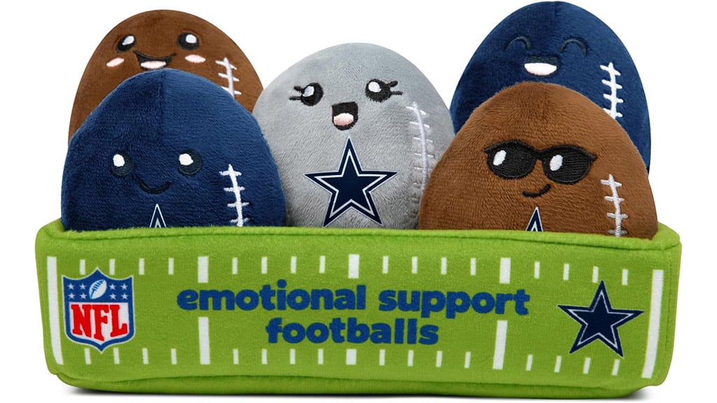 ¡Mira los nuevos peluches de apoyo emocional de la NFL de Relatable!