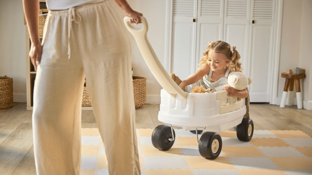 Navega, relájate y juega con la nueva colección Nube de Little Tikes