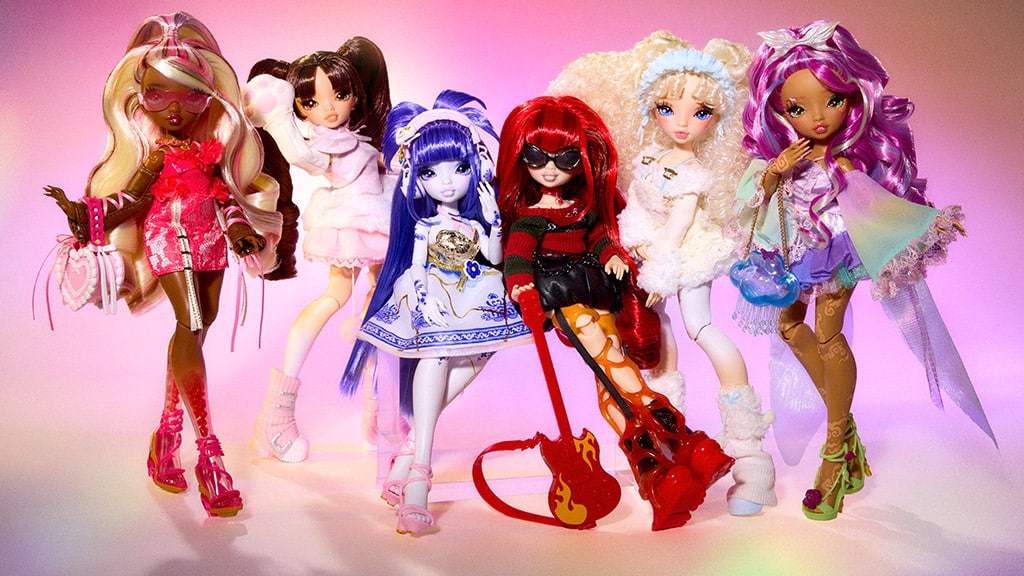 Las muñecas MGA Mirror Mi realmente brillan en la nueva canción y videoclip