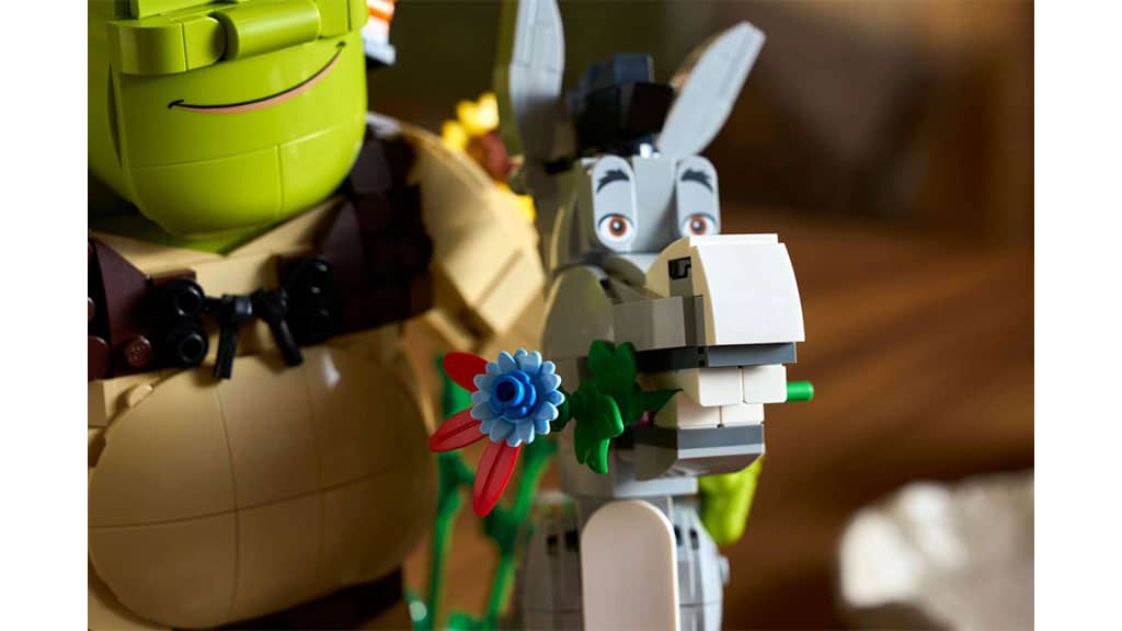 El set de LEGO Ideas Shrek, Asno y Gato con Botas