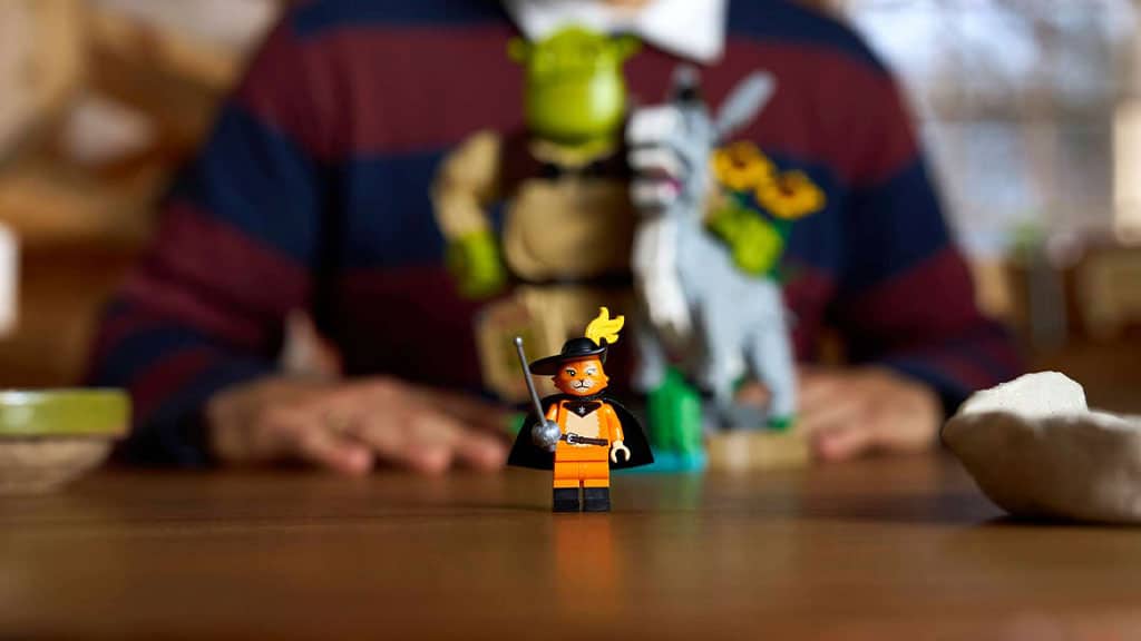 El set de LEGO Ideas Shrek, Asno y Gato con Botas