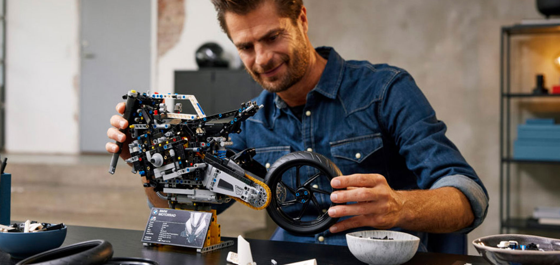 LEGO ha anunciado el set LEGO Technic BMW M 1000 RR