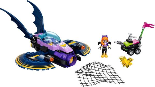 Batgirl y el Batjet