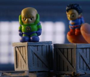 Minifigura Ooshies Superman y Thor