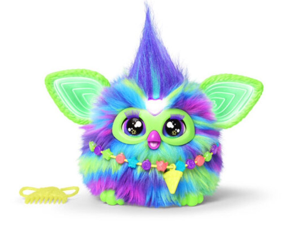 Encuentra un nuevo y brillante amigo peludo con el Furby de la edición Galaxy