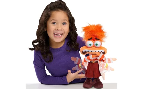 Exclusivo: Hasbro se lanza a la acción con el Ultimate Web-Blaster de The Loyal Subjects