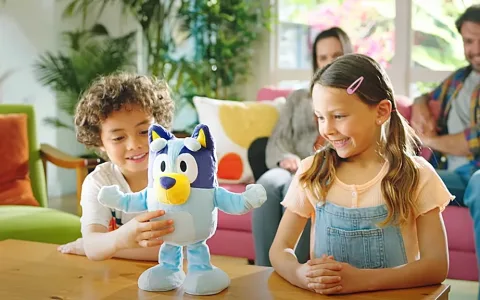 Los niños vivirán felices con la nueva colección de peluches Disney GUND