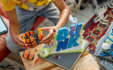 Podemos crear obras de arte mágicas con el álbum de pegatinas Craft Buddy Harry Potter
